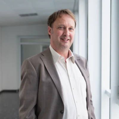Dirk Holzhinrich